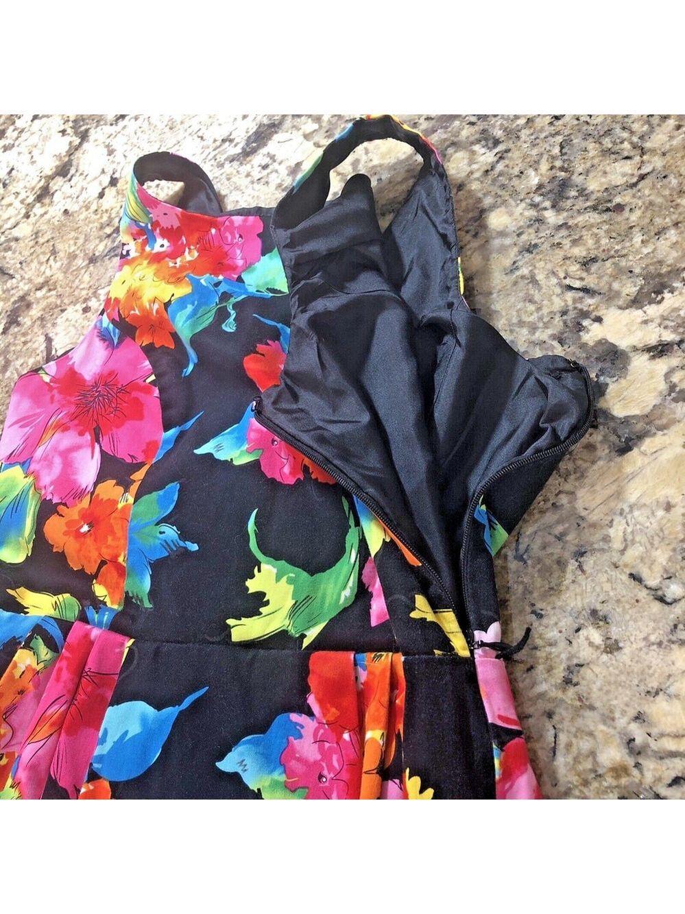 Size 6 Denver Hayes Womens Dress Black Bright Floral Fun Keen Length Nice Colors - Picture 2 of 11